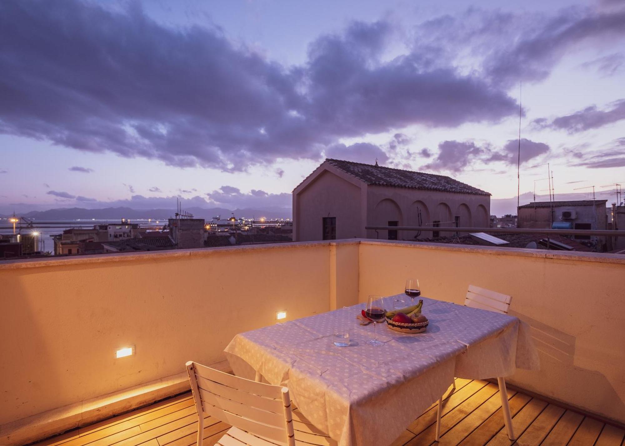 Blue Domus Lägenhet Cagliari Exteriör bild